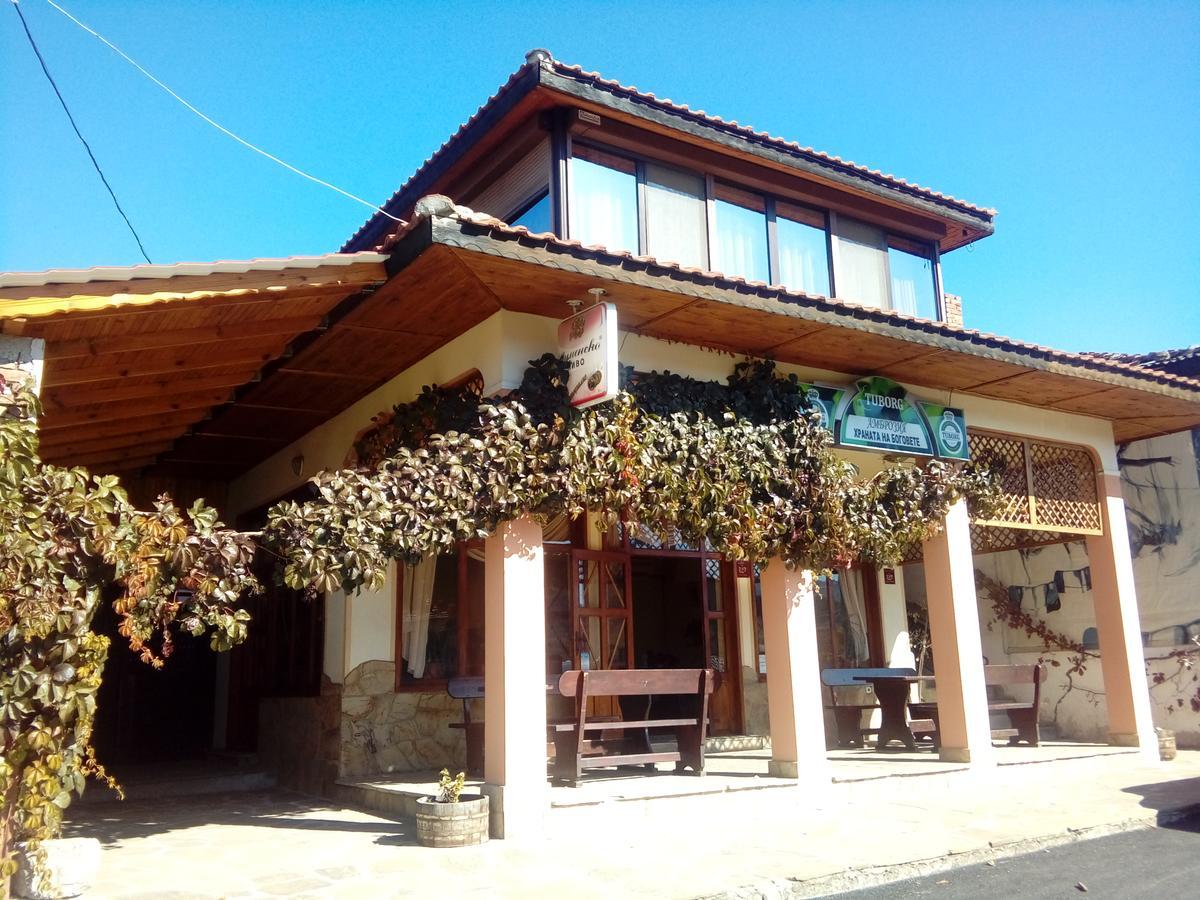 Guest House Ambrozia Kotel Exteriör bild